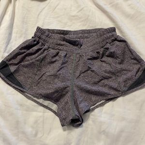 Lululemon Hotty hot size 4 2.5